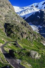 精品久久无码中文字幕-探索影视文化的多元视角，精品久久无码中文字幕的背后